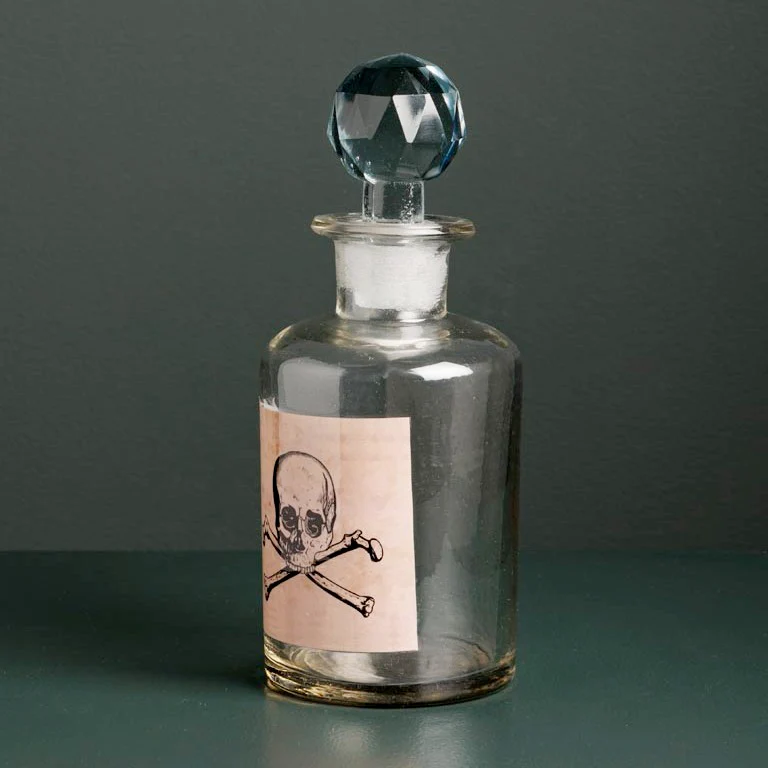 Bottle Poison with Skull - Image 2