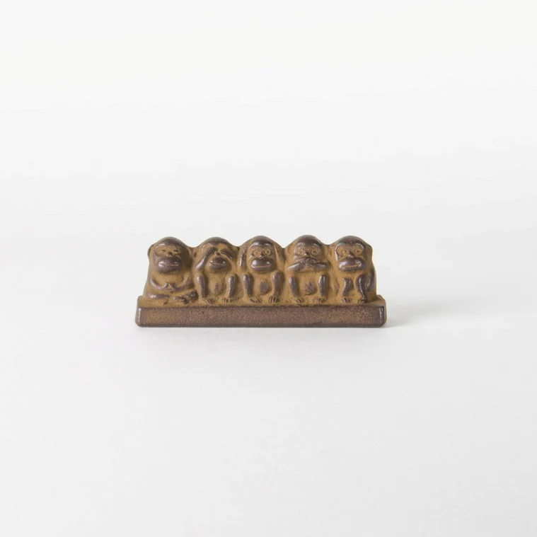 Five Monkeys Paperweight - Image 2