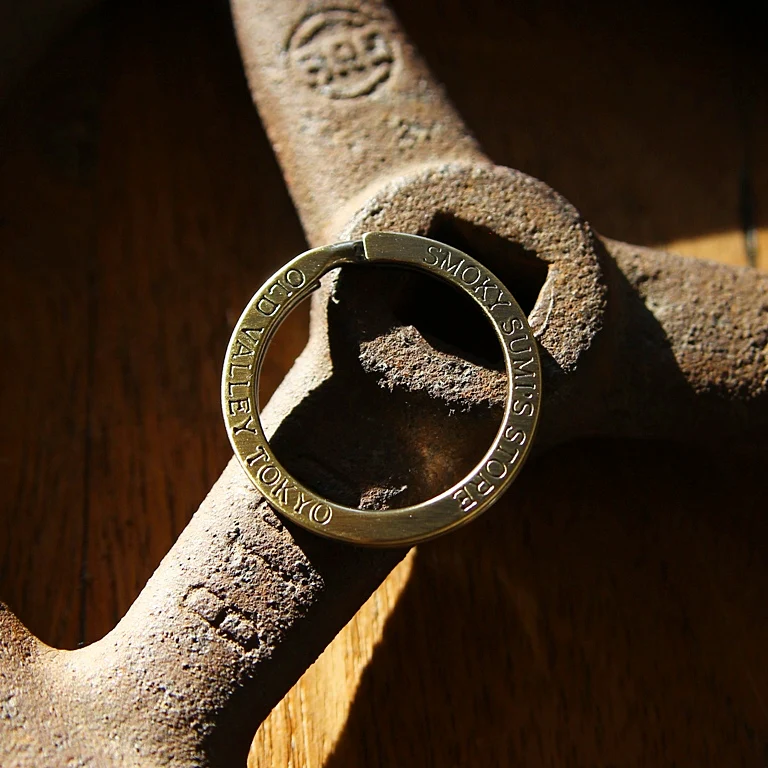 Flat Split Ring Old Valley Tokyo - Image 3