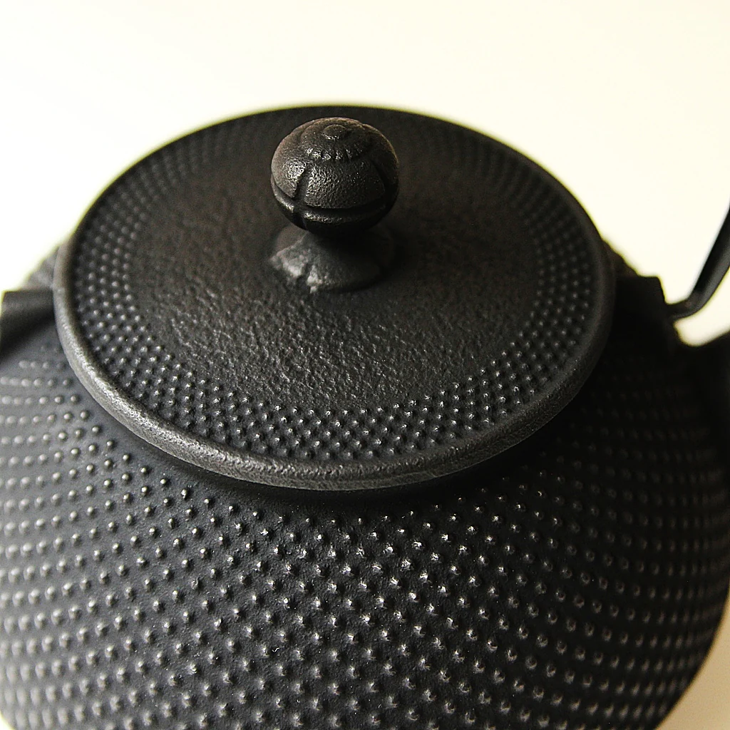 Iwachu Cast Iron Teapot - 1,2 L - Image 3