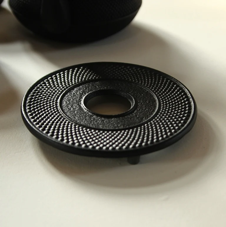 Iwachu Cast Iron Trivet - Image 2