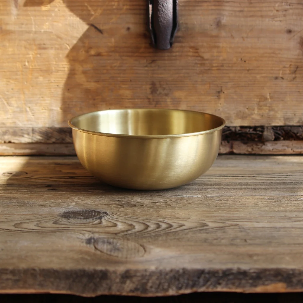Round Brass Bowl XL/16 - Image 2