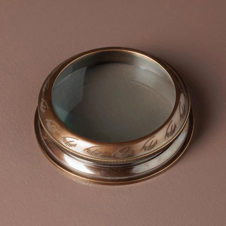 Round Reading Magnifier - Image 4