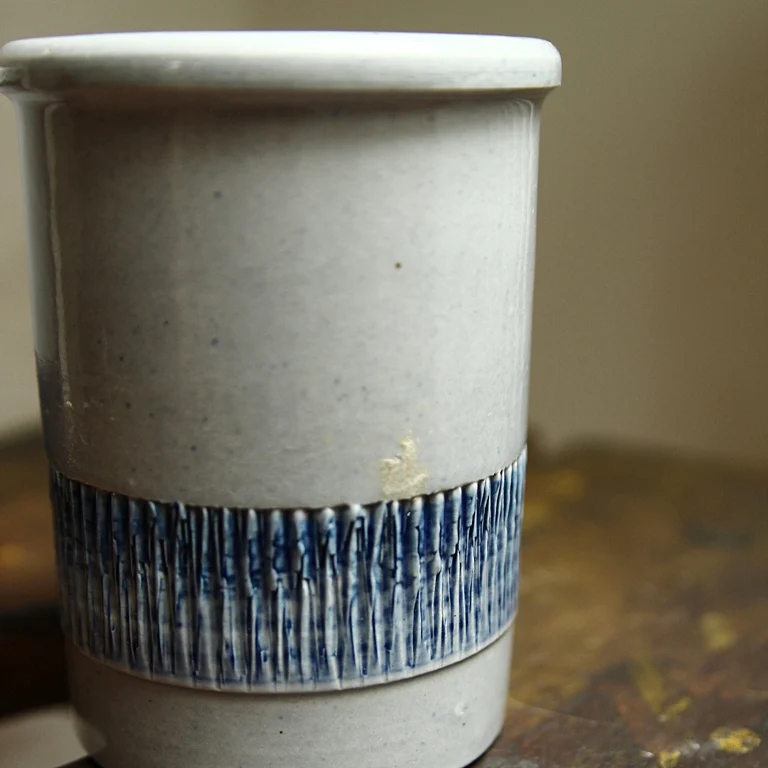 Utensilienhalter mit blauer Strukturglasur - Image 5