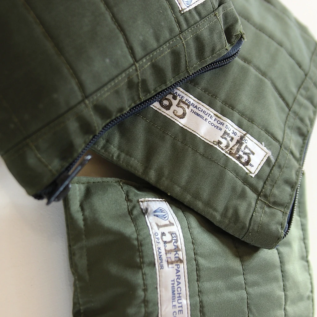 Vintage Brake Parachute Quilted Pouch - Image 4