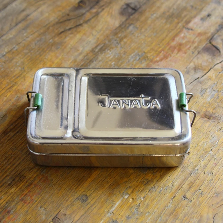 Vintage Lunch Box - Image 3